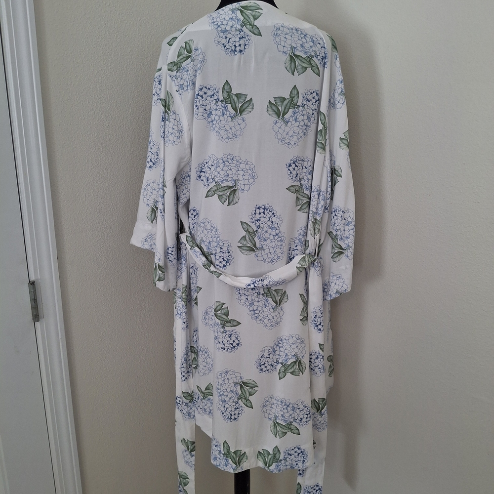 Floral Print Women's Robe - White and Blue - Picture 4 of 6